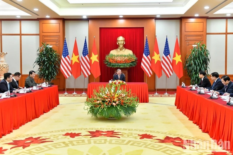 Quang cảnh buổi điện đàm. Ảnh: ĐĂNG KHOA