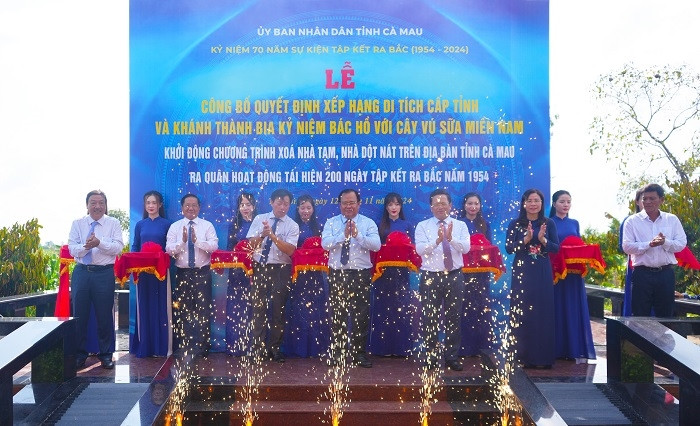 Cà Mau: Công bố xếp hạng di tích cấp tỉnh và khánh thành “Bia kỉ niệm Bác Hồ với cây vú sữa miền Nam” 