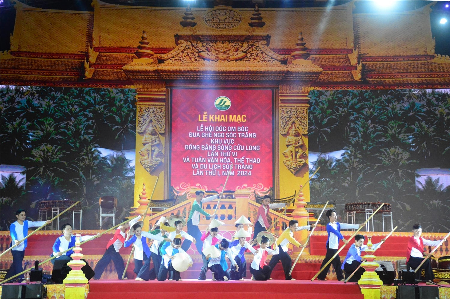 Các tiết mục văn nghệ mang đậm màu sắc văn hóa của đồng bào dân tộc Khmer tại Sóc Trăng