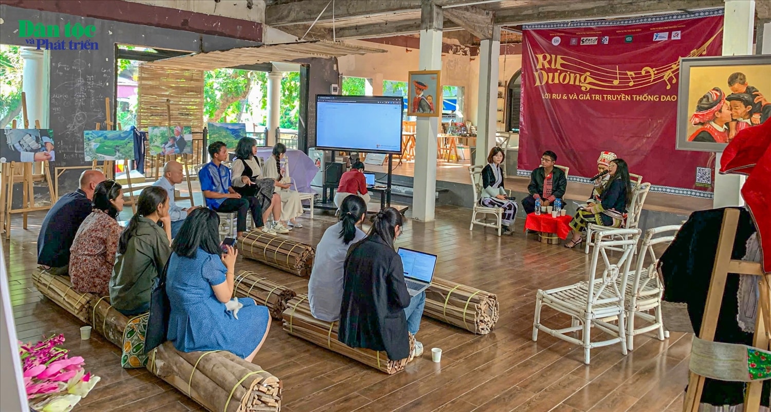 Không gian văn hoá ấm cúng của Talkshow Ru Dương - Lời ru và giá trị truyền thống Dao Đỏ