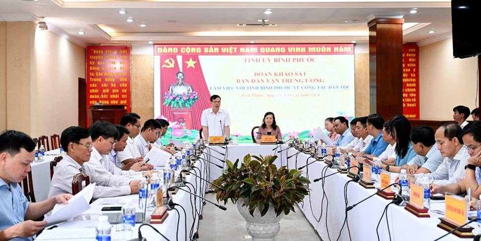 Khảo sát sơ kết 5 năm thực hiện Kết luận số 65-KL/TW về công tác dân tộc trong tình hình mới