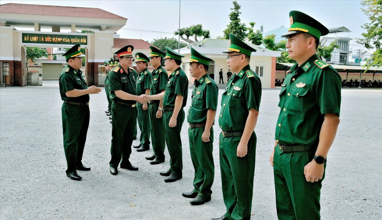 Đoàn công tác của Bộ Quốc phòng đến thăm và làm việc tại các đơn vị thuộc BĐBP tỉnh Kiên Giang 