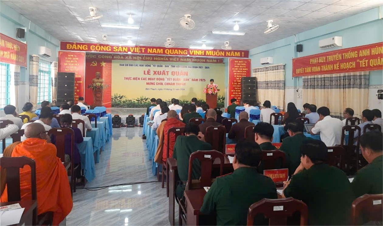 Quang cảnh lễ xuất quân