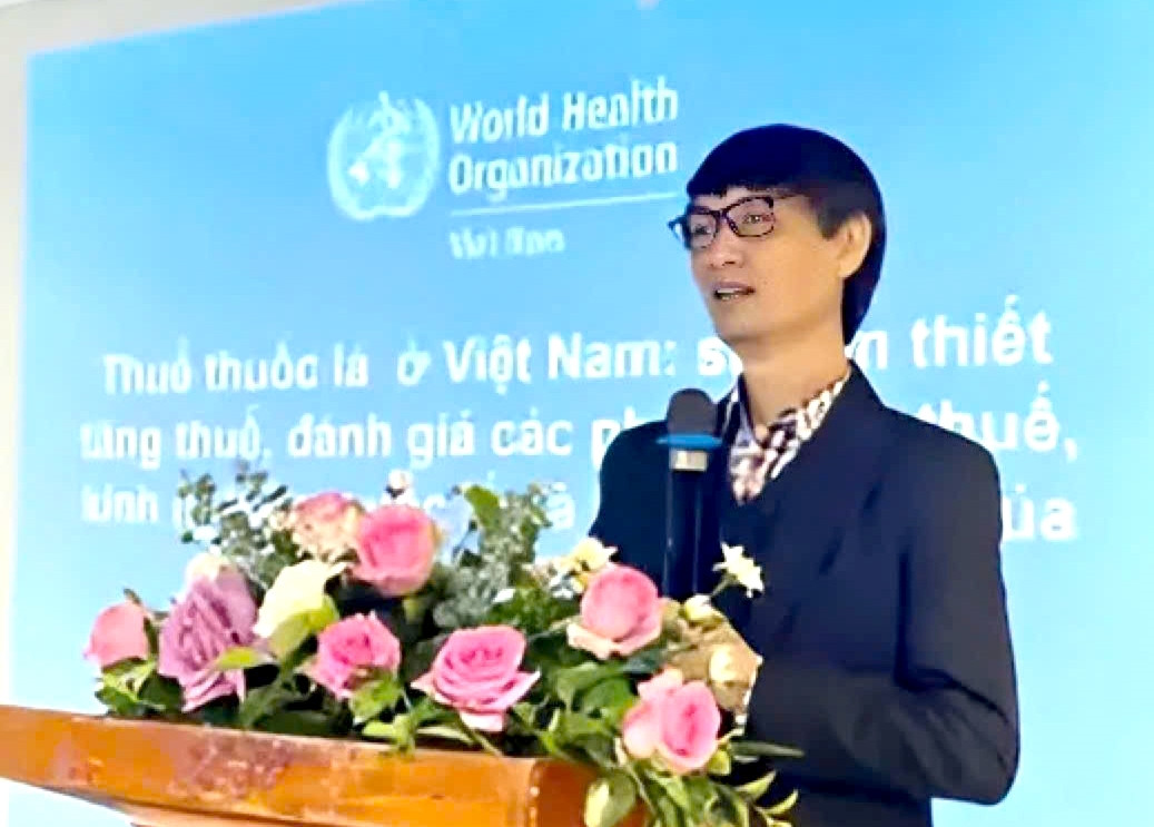 Bs. Nguyễn Tuấn Lâm - Chuyên gia phòng chống tác hại thuốc lá của WHO nhận định, một yếu tố quan trọng dẫn tới tình trạng tỉ lệ sử dụng thuốc lá vẫn ở mức cao như hiện nay là thuế và giá thuốc lá thấp ở Việt Nam