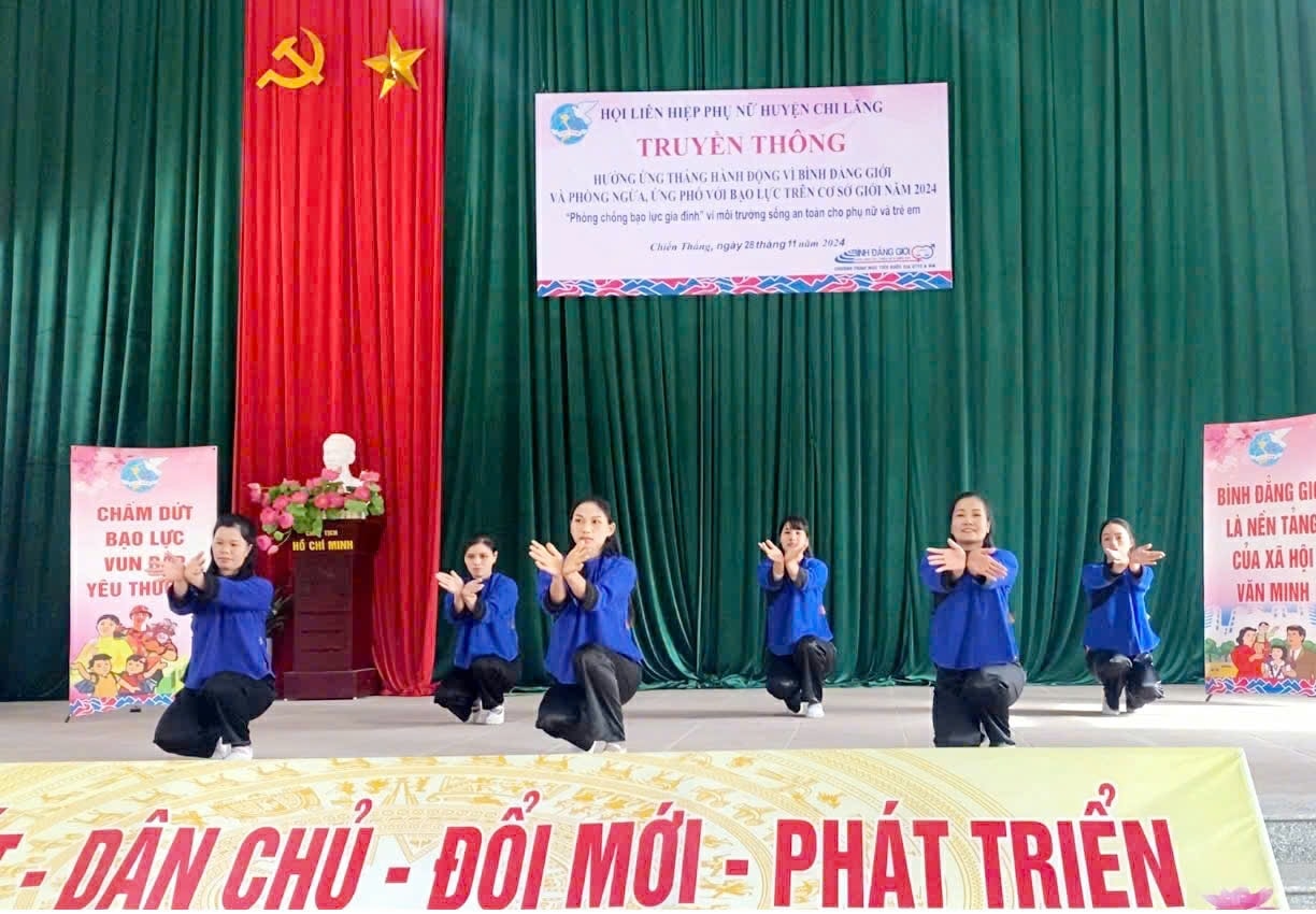 Nhiều tiết mục văn nghệ đậm sắc màu văn hóa dân tộc tại Hội thi (Ảnh: TL)