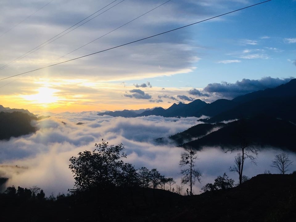 Mây ở Ô Quý Hồ
