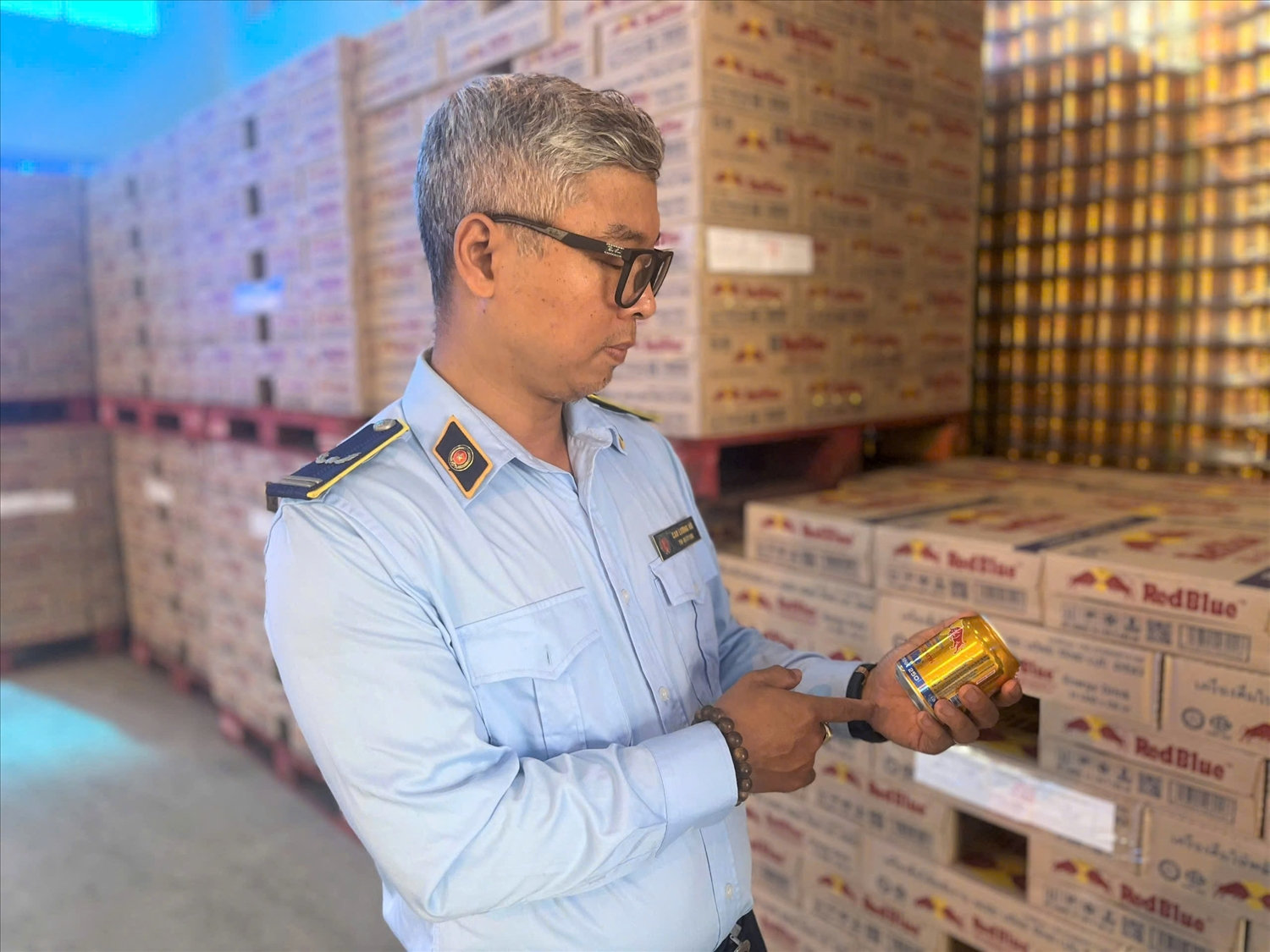 Hơn 50.000 lon bò húc có dấu hiệu giả nhãn hiệu chuẩn bị đưa ra thị trường tết 2025 