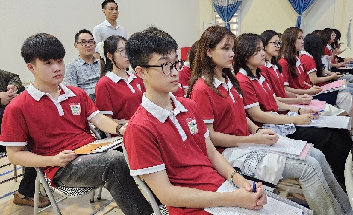 Qua lớp tập huấn này, mong các em học sinh sẽ là những hạt nhân, tuyên truyền viên tích cực, vận động bà con, anh em, họ hàng, bạn bè và cộng đồng cùng tham gia BVMT
