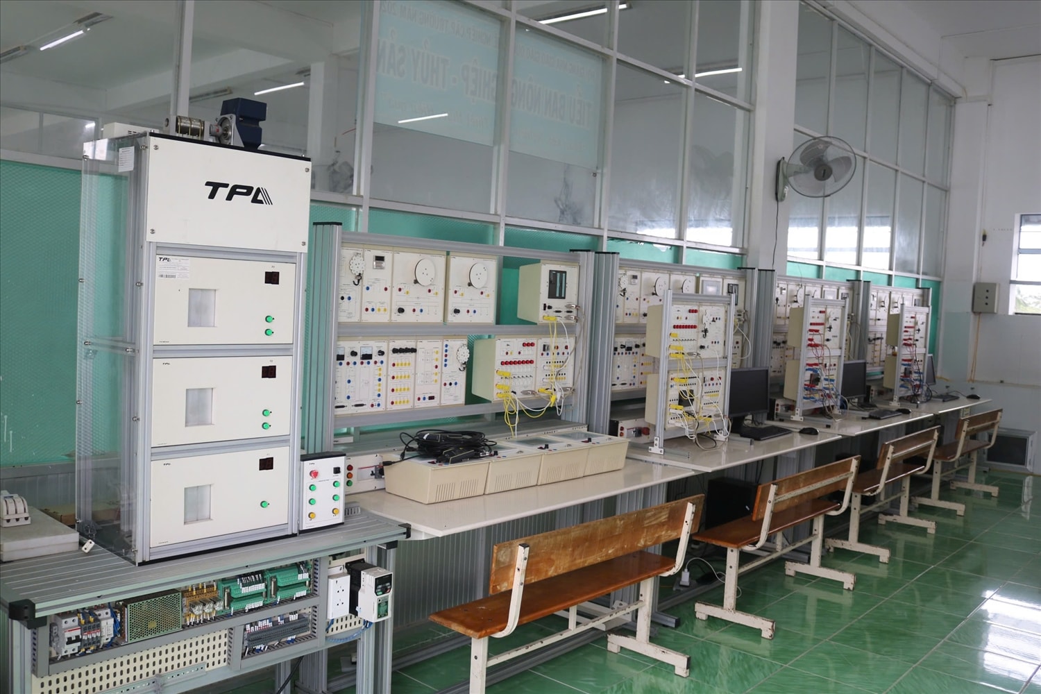 Nhờ nguồn vốn từ Tiểu dự án 3, các trường đã đầu tư nâng cấp nhiều trang thiết bị phục vụ giảng dạy