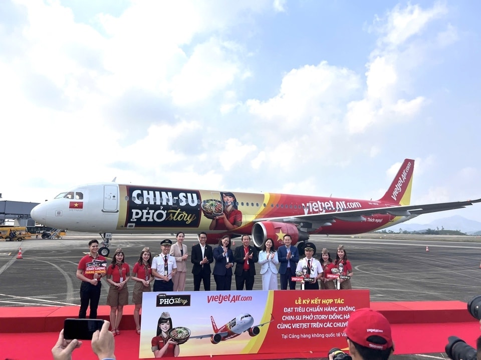 Masan Consumer và Vietjet hợp tác đưa CHIN-SU Phở Story ra thế giới Masan Consumer và Vietjet hợp tác đưa CHIN-SU Phở Story ra thế giới