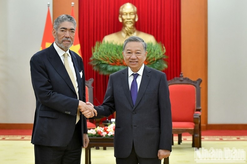 Tổng Bí thư Tô Lâm tiếp đồng chí Miguel Mejia. (Ảnh: ĐĂNG KHOA) Tổng Bí thư Tô Lâm tiếp đồng chí Miguel Mejia. (Ảnh: ĐĂNG KHOA)