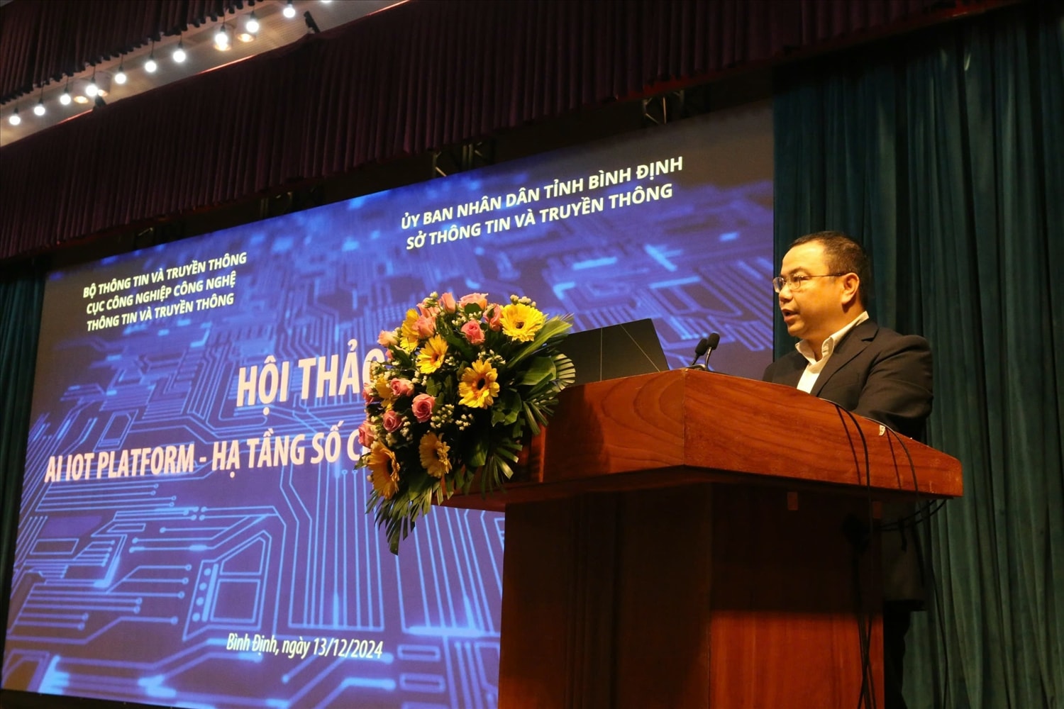  Ông Lê Nam Trung - Phó Cục trưởng Cục Công nghiệp công nghệ Thông tin và Truyền thông (Bộ TT&TT) phát biểu tại Hội thảo.