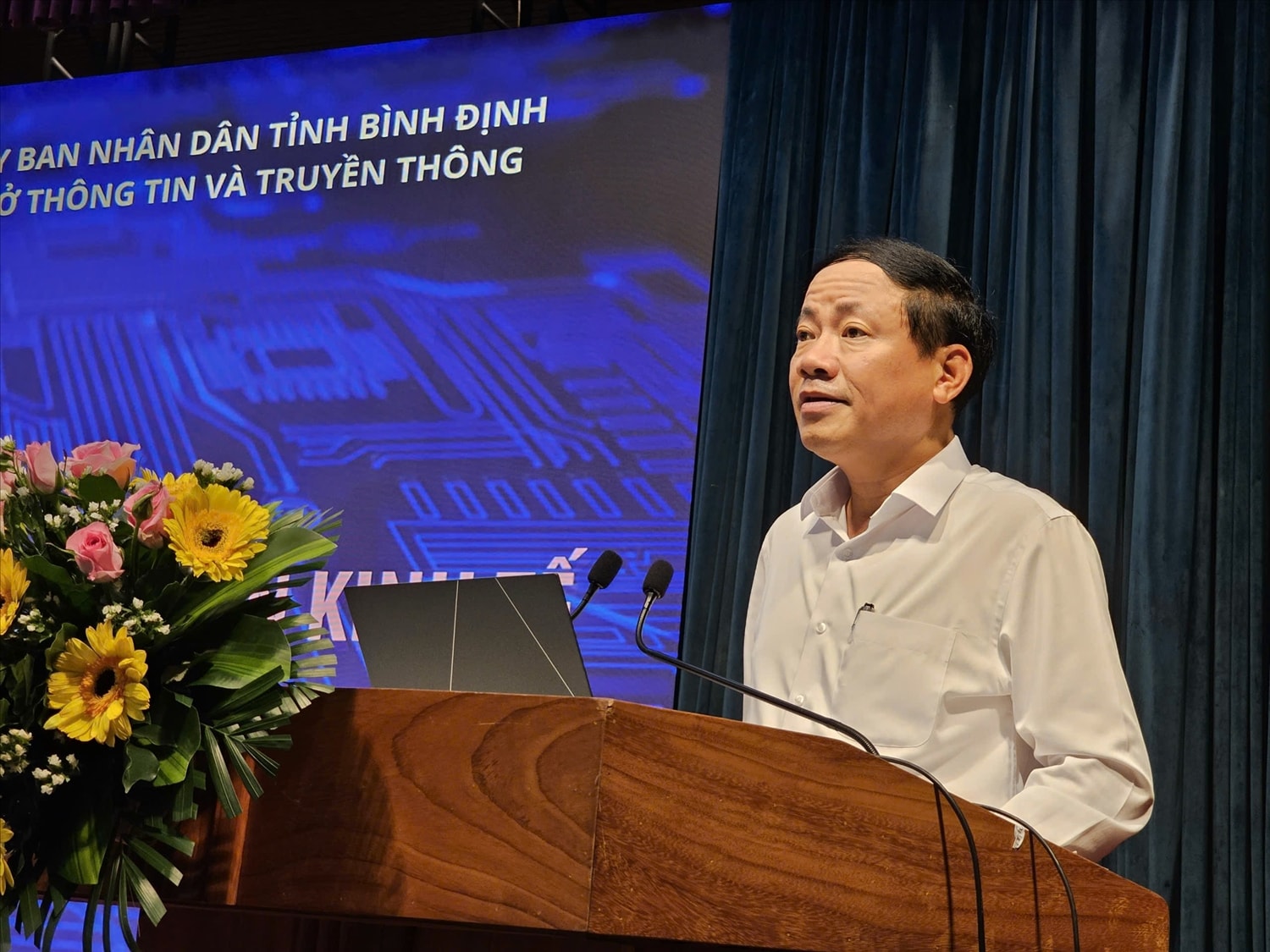 Ông Phạm Anh Tuấn - Chủ tịch UBND tỉnh Bình Định phát biểu khai mạc Hội thảo.