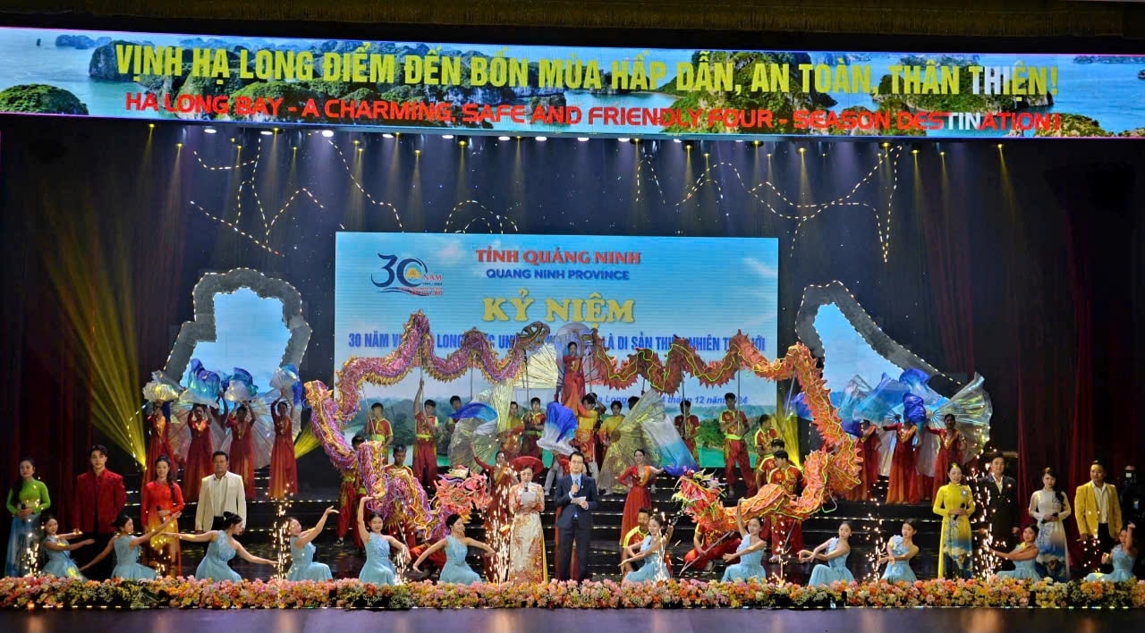 Lễ kỷ niệm 30 năm ngày Vịnh Hạ Long được vinh danh là Di sản Thiên nhiên Thế giới