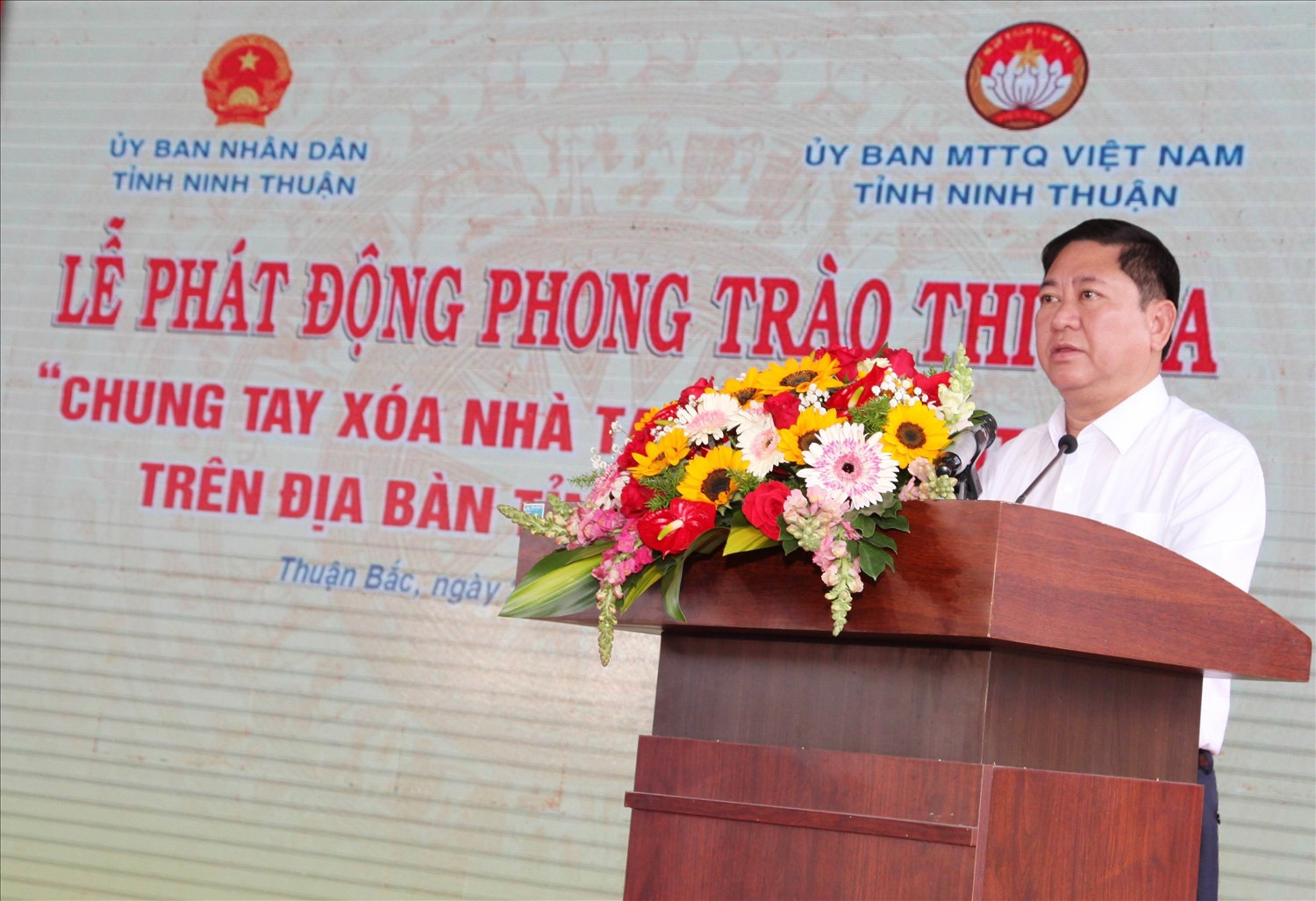 Trần Quốc Nam, Chủ tịch UBND tỉnh Ninh Thuận phát biểu tại Lễ Phát động Phong trào thi đua xóa nhà tạm, nhà dột nát cho hộ nghèo khó khăn về nhà ở. 