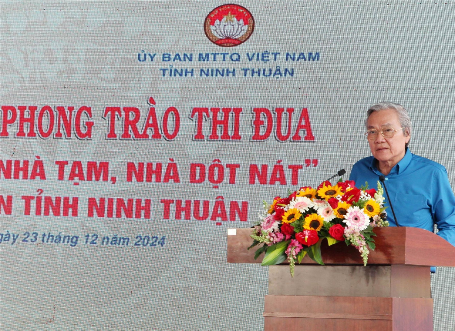 Ông Lê Văn Bình, Chủ tịch Ủy ban MTTQ Việt Nam tỉnh Ninh Thuận kêu gọi các doanh nghiệp, cơ quan, tổ chức, tập thể, cá nhân, cán bộ, công chung tay xóa nhà tạm, nhà dột nát.