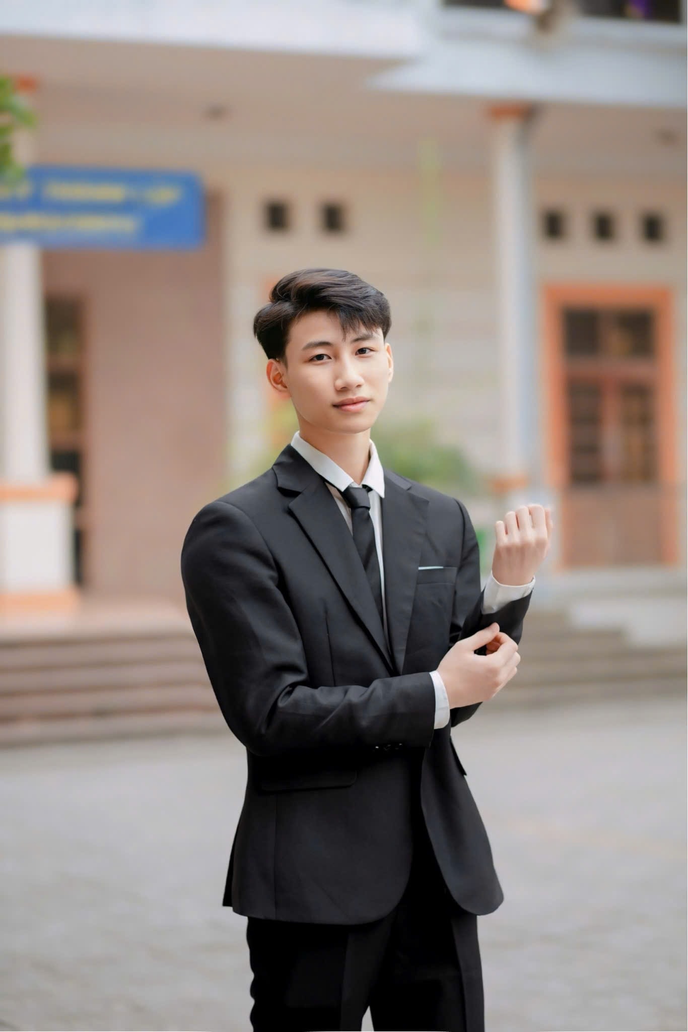 Đỗ Anh Tuấn trở thành tân sinh viên Đại học Luật Hà Nội Đỗ Anh Tuấn trở thành tân sinh viên Đại học Luật Hà Nội