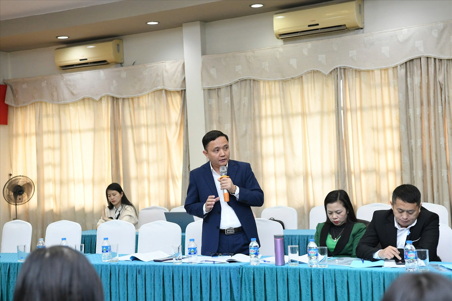 Ông Nguyễn Đắc Hậu, Phó Vụ trưởng Vụ Tổng hợp Ủy ban Dân tộc phát biểu tại Hội thảo