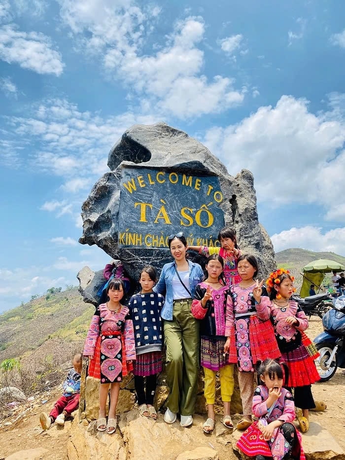 Du khách đến Tà Số đều check in tại đây. Ảnh: @honggiangd Du khách đến Tà Số đều check in tại đây. Ảnh: @honggiangd