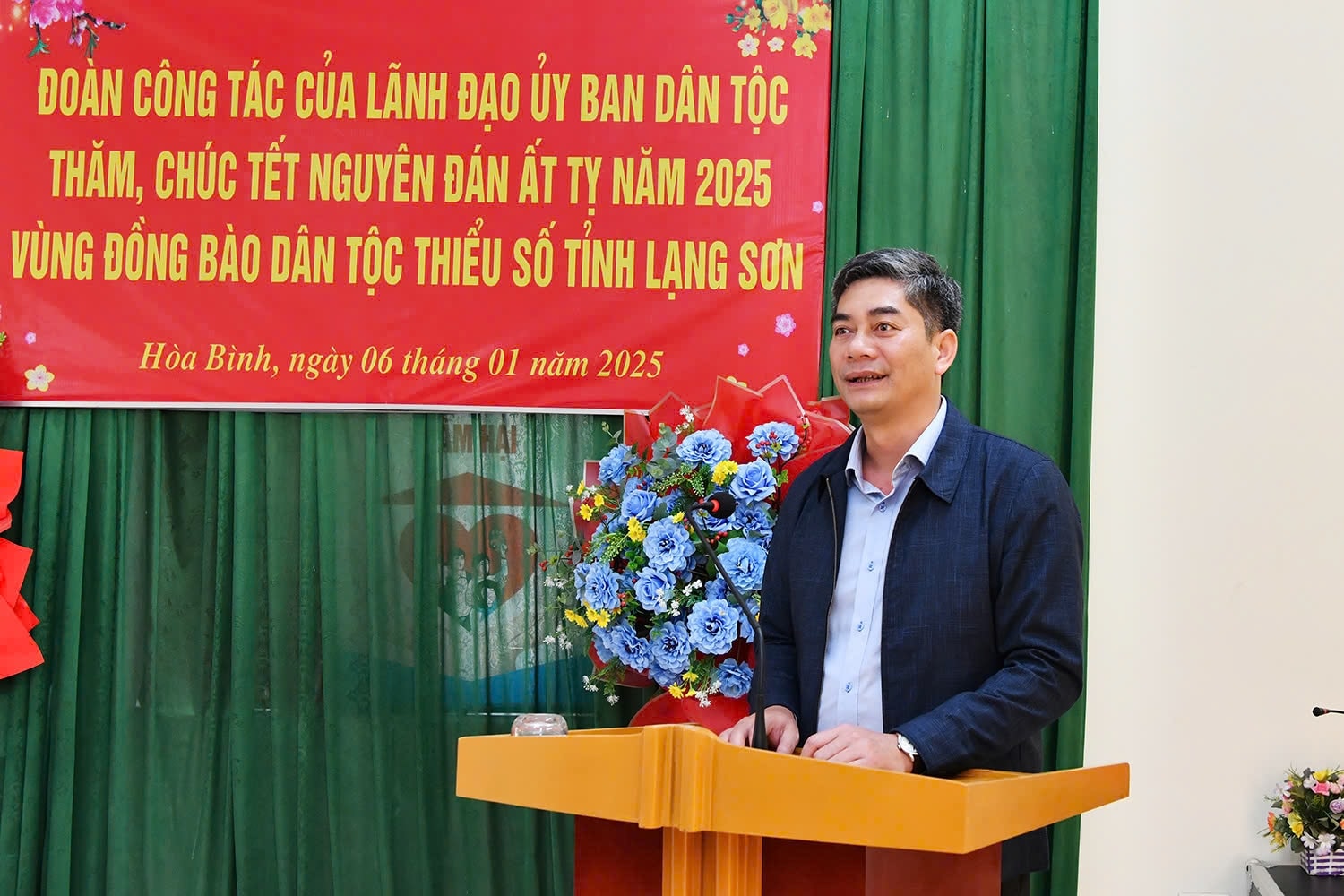 Thứ trưởng, Phó Chủ nhiệm Y Vinh Tơr phát biểu tại buổi gặp mặt, chúc Tết cấp ủy, chính quyền, NCUT và đồng bào DTTS nghèo tại xã Hòa Bình, Hữu Lũng, Lạng Sơn