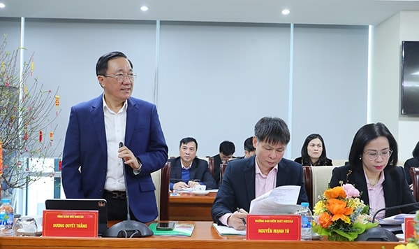Tổng Giám đốc NHCSXH Dương Quyết Thắng báo cáo kết quả hoạt động NHCSXH trong năm 2024 Tổng Giám đốc NHCSXH Dương Quyết Thắng báo cáo kết quả hoạt động NHCSXH trong năm 2024