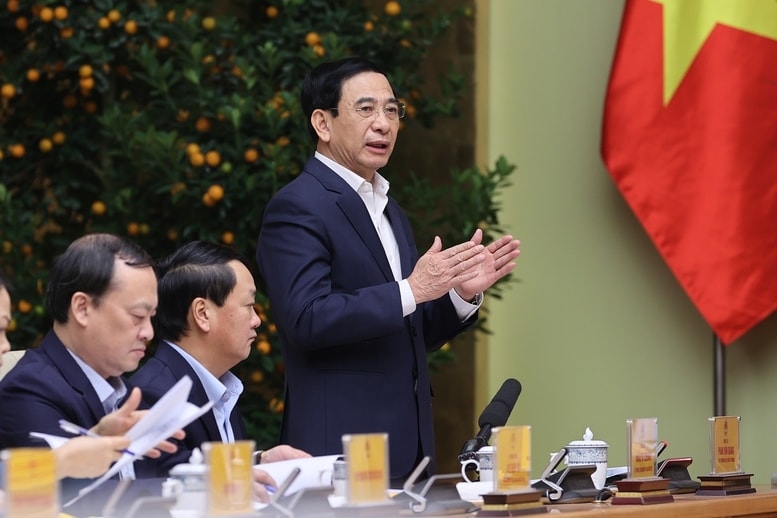 Đại tướng Phan Văn Giang, Bộ trưởng Bộ Quốc phòng chia sẻ nhiều câu chuyện xúc động tại Phiên họp - Ảnh: VGP/Nhật Bắc Đại tướng Phan Văn Giang, Bộ trưởng Bộ Quốc phòng chia sẻ nhiều câu chuyện xúc động tại Phiên họp - Ảnh: VGP/Nhật Bắc