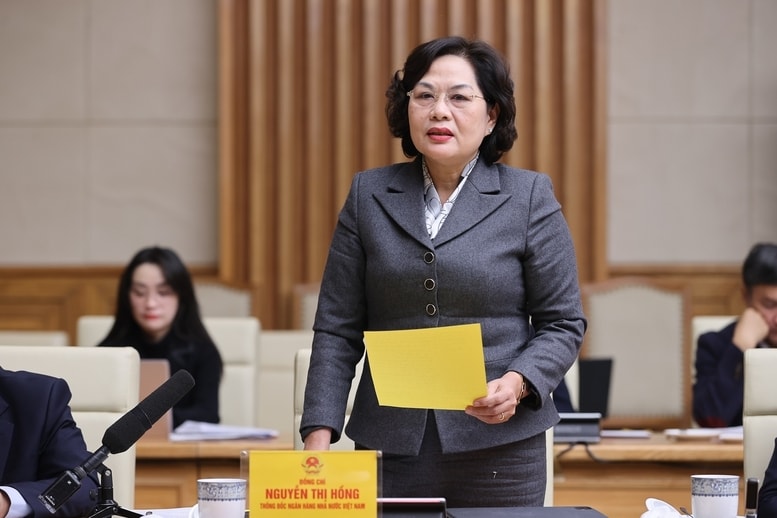 Thống đốc Ngân hàng Nhà nước Nguyễn Thị Hồng báo cáo - Ảnh: VGP/Nhật Bắc Thống đốc Ngân hàng Nhà nước Nguyễn Thị Hồng báo cáo - Ảnh: VGP/Nhật Bắc