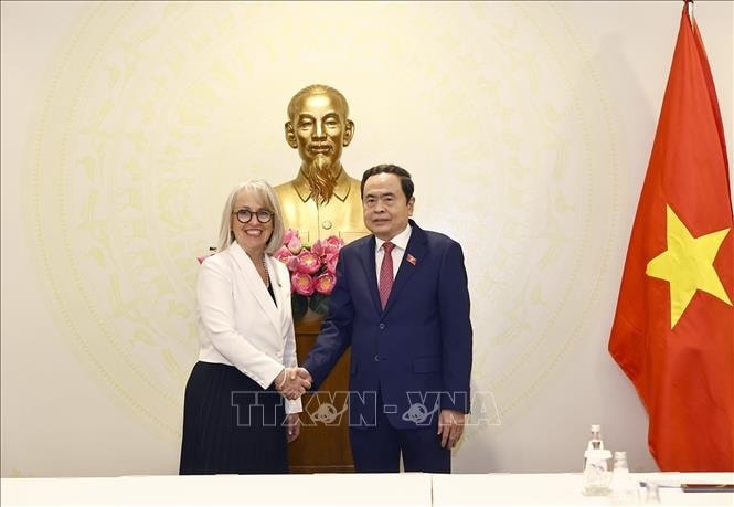 Chủ tịch Quốc hội Trần Thanh Mẫn tiếp Tổng Giám đốc Tổ chức Quốc tế Pháp ngữ (OIF) Caroline St-Hilaire - Ảnh: TTXVN Chủ tịch Quốc hội Trần Thanh Mẫn tiếp Tổng Giám đốc Tổ chức Quốc tế Pháp ngữ (OIF) Caroline St-Hilaire - Ảnh: TTXVN