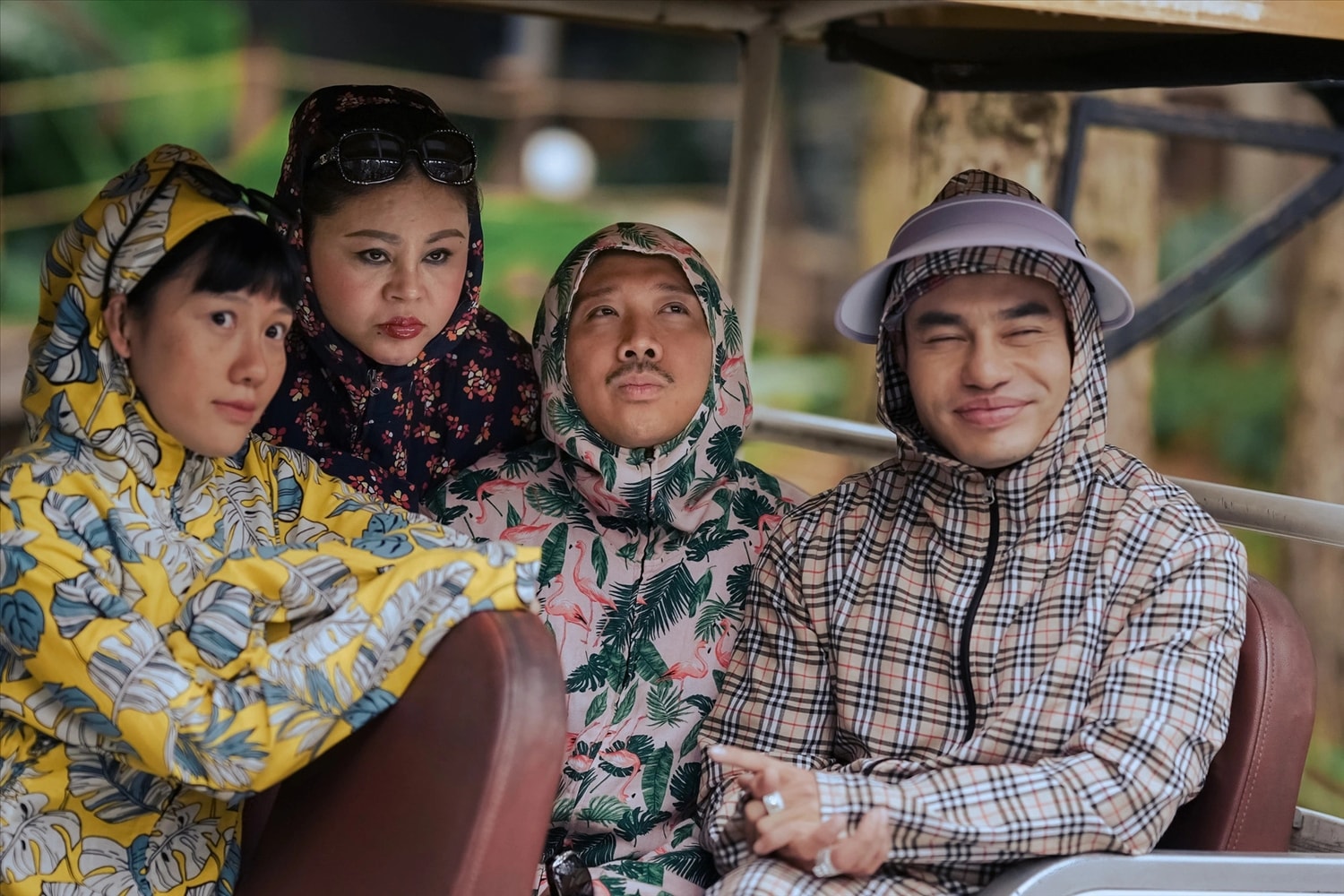 “Bộ tứ báo thủ” đạt doanh thu phòng vé đạt hơn 56 tỷ đồng chỉ sao 1,5 ngày ra mắt “Bộ tứ báo thủ” đạt doanh thu phòng vé đạt hơn 56 tỷ đồng chỉ sao 1,5 ngày ra mắt