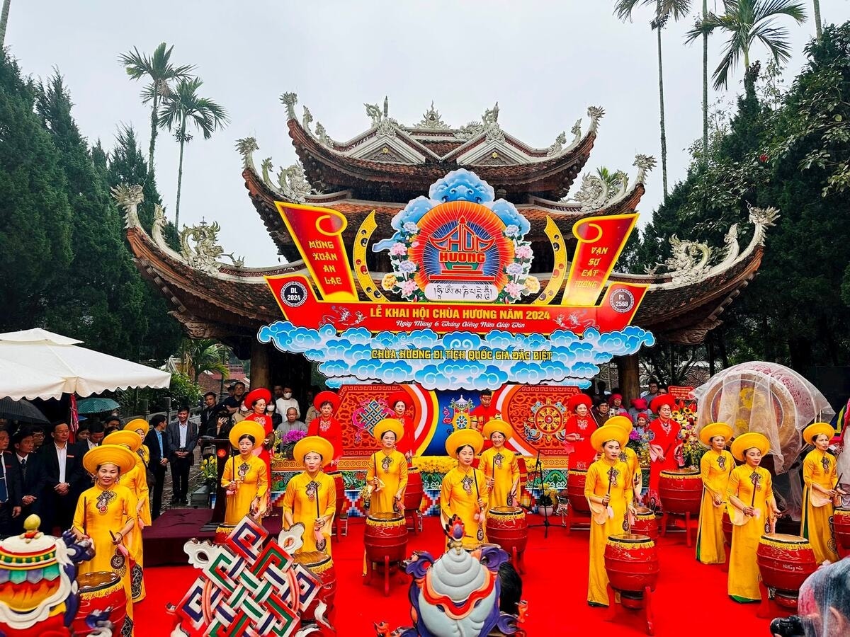 Lễ hội chùa Hương Lễ hội chùa Hương