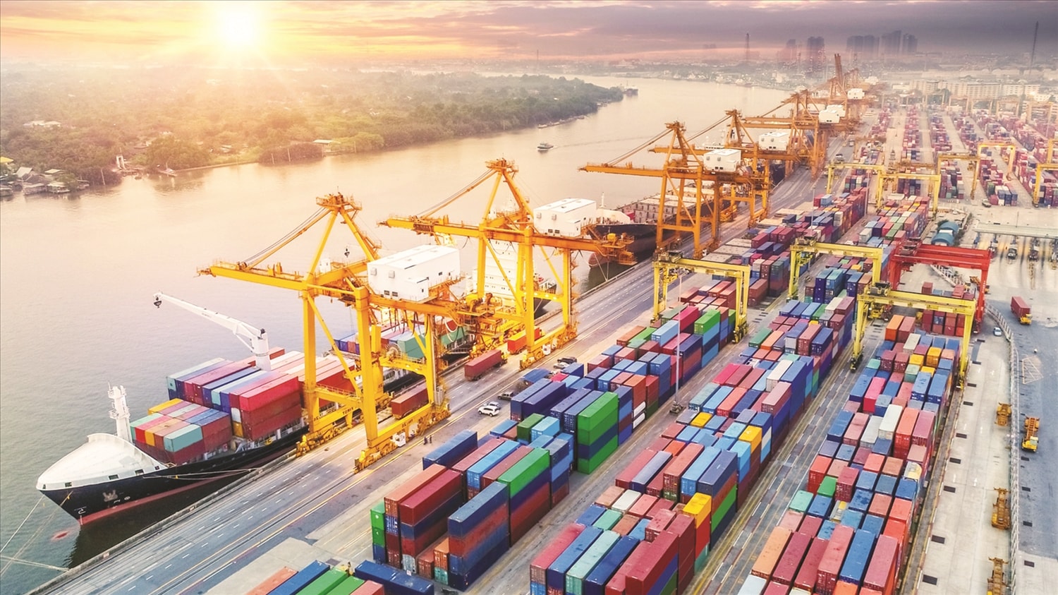 Năm 2024, tăng trưởng GDP cả năm của  Việt Nam đạt hơn 7%; quy mô kinh tế  đạt khoảng 470 tỷ USD