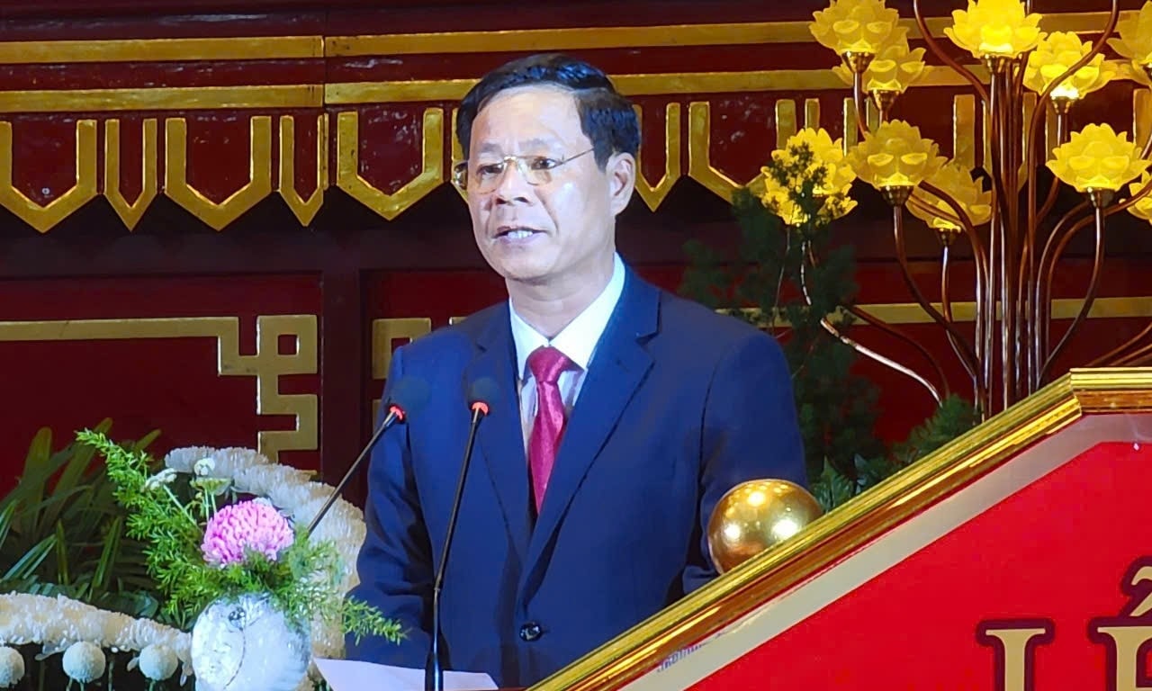 Chủ tịch UBND Tp. Uông Bí Phạm Tuấn Đạt phát biểu khai hội Chủ tịch UBND Tp. Uông Bí Phạm Tuấn Đạt phát biểu khai hội