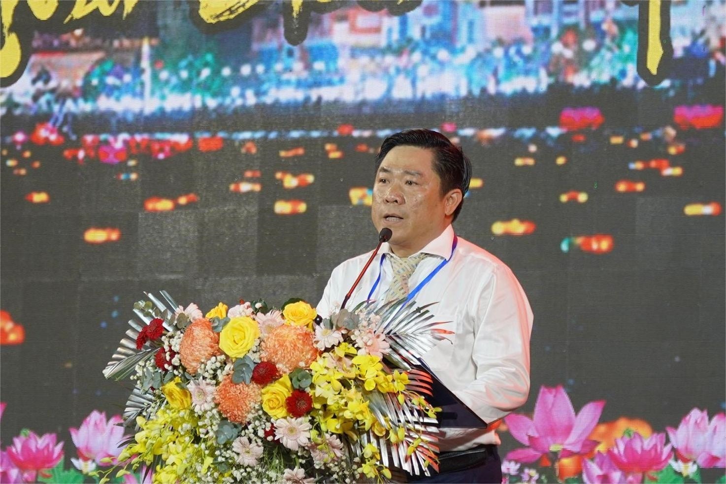 Chủ tịch UBND TP. Hà Tiên Mai Quốc Thắng phát biểu khai mạc chương trình Chủ tịch UBND TP. Hà Tiên Mai Quốc Thắng phát biểu khai mạc chương trình