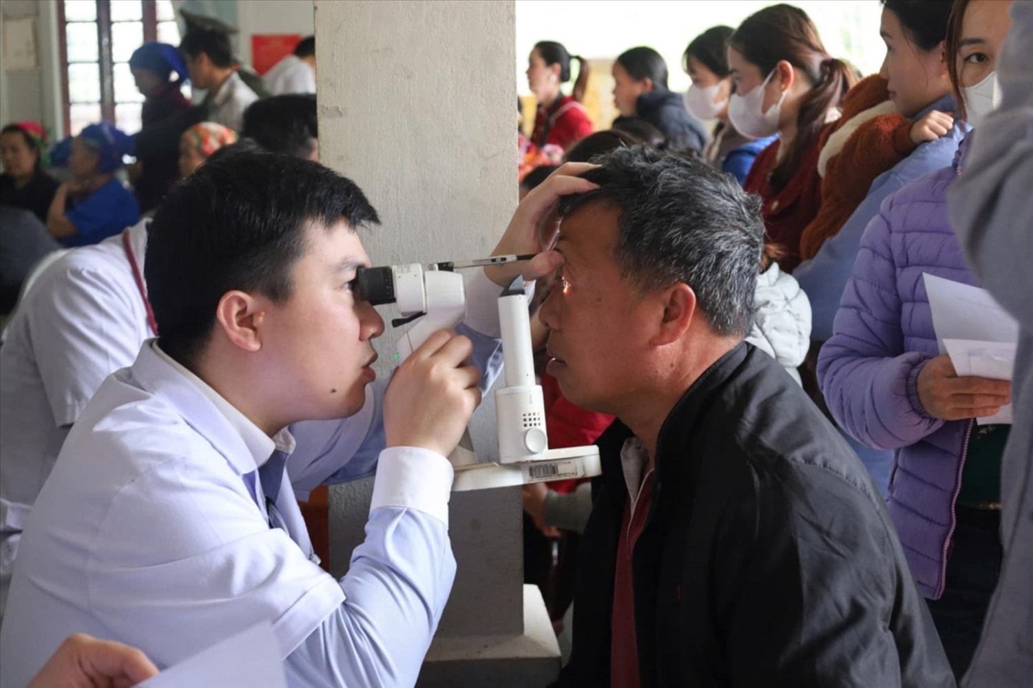 Nghệ An: Khám bệnh và cấp thuốc miễn phí cho đồng bào DTTS ở xã biên giới Nghệ An: Khám bệnh và cấp thuốc miễn phí cho đồng bào DTTS ở xã biên giới
