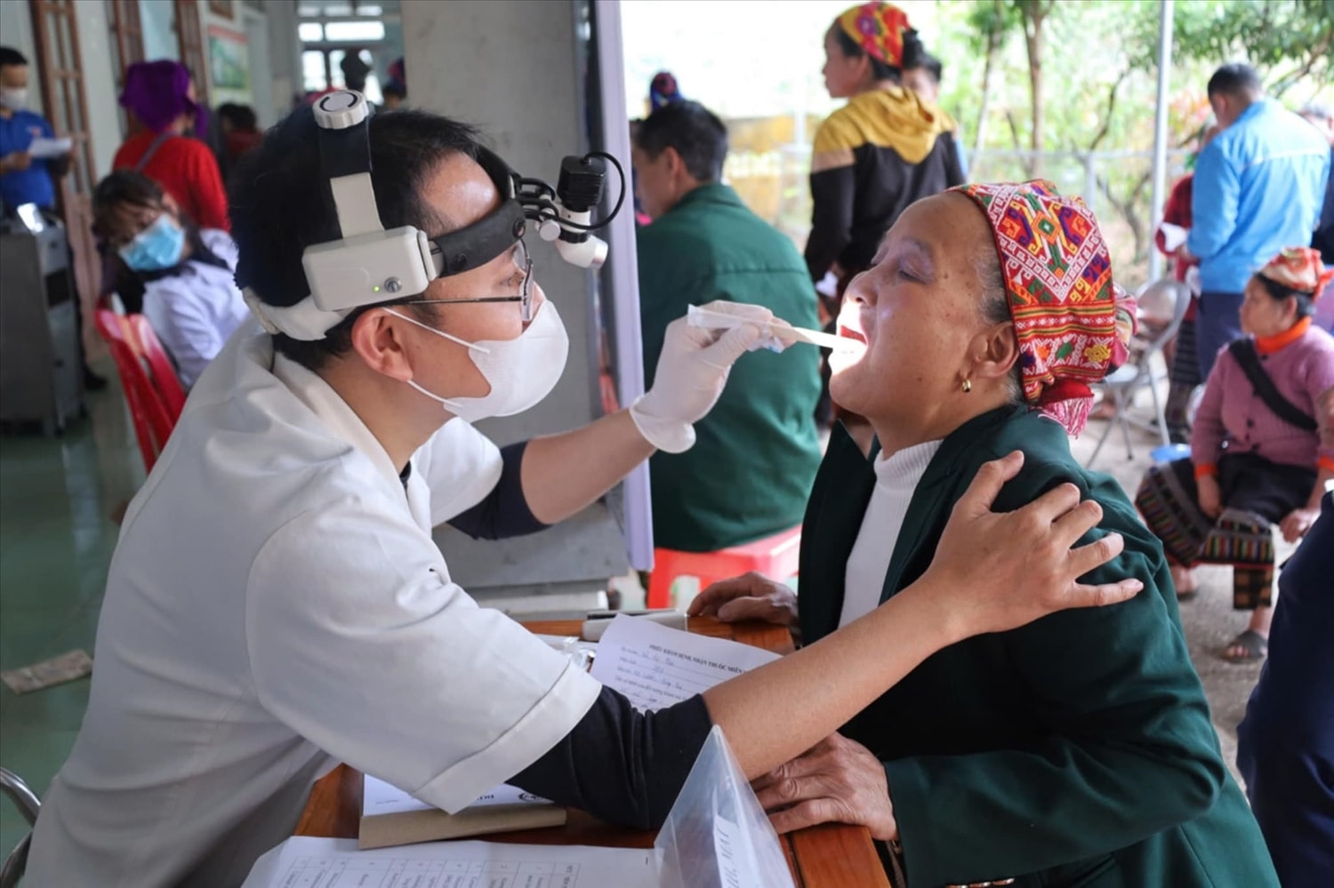 Nghệ An: Khám bệnh và cấp thuốc miễn phí cho đồng bào DTTS ở xã biên giới 3 Nghệ An: Khám bệnh và cấp thuốc miễn phí cho đồng bào DTTS ở xã biên giới 3