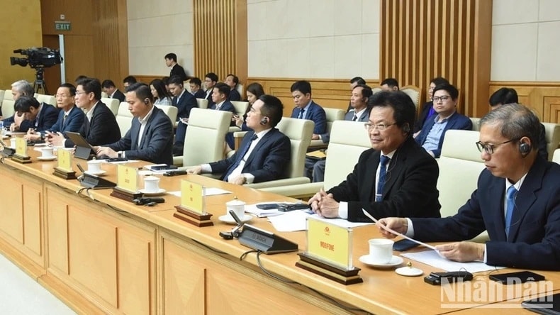 Đại diện lãnh đạo các tập đoàn, tổng công ty, doanh nghiệp lớn của Việt Nam tham dự Tọa đàm. (Ảnh: TRẦN HẢI) Đại diện lãnh đạo các tập đoàn, tổng công ty, doanh nghiệp lớn của Việt Nam tham dự Tọa đàm. (Ảnh: TRẦN HẢI)