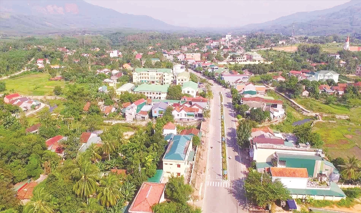 Quảng Ngãi yêu cầu đẩy mạnh giải ngân vốn đầu tư công. Quảng Ngãi yêu cầu đẩy mạnh giải ngân vốn đầu tư công.