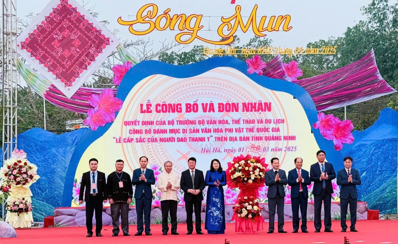 Lễ đón nhận Quyết định của Bộ VHTTDL Di sản văn hóa phi vật thể quốc gia 