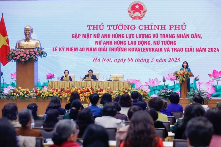 Chủ tịch Hội Liên hiệp Phụ nữ Việt Nam Nguyễn Thị Tuyến cho biết, trong 40 năm qua, Giải thưởng đã được trao cho 22 tập thể và 57 cá nhân nhà khoa học nữ xuất sắc trên các lĩnh vực khoa học tự nhiên của Việt Nam Chủ tịch Hội Liên hiệp Phụ nữ Việt Nam Nguyễn Thị Tuyến cho biết, trong 40 năm qua, Giải thưởng đã được trao cho 22 tập thể và 57 cá nhân nhà khoa học nữ xuất sắc trên các lĩnh vực khoa học tự nhiên của Việt Nam