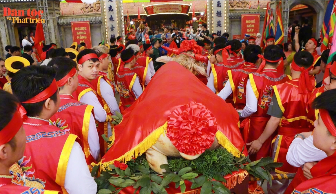 Lễ hội làng Bát Tràng là Di sản văn hóa phi vật thể quốc gia 