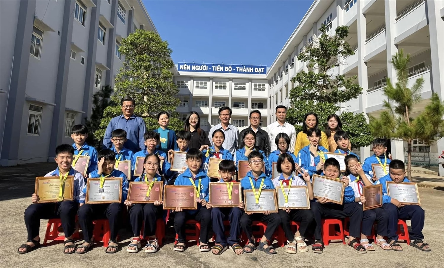 Học sinh Trường Tiểu học, THCS và THPT Sao Việt tham gia Kỳ thi Olympic Toán học quốc tế TIMO 2024 - 2025 đã đạt nhiều kết quả đáng khích lệ