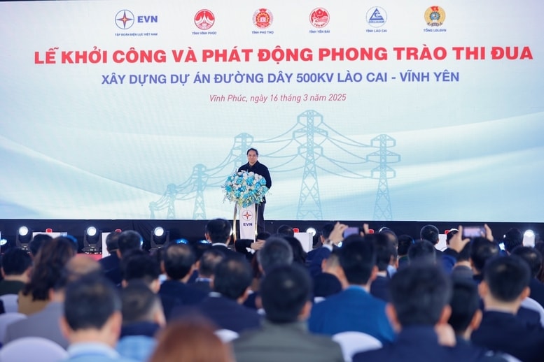 Thủ tướng Phạm Minh Chính dự lễ khởi công và phát động phong trào thi đua xây dựng dự án đường dây tải điện 500 kV Lào Cai - Vĩnh Yên - Ảnh: VGP/Nhật Bắc Thủ tướng Phạm Minh Chính dự lễ khởi công và phát động phong trào thi đua xây dựng dự án đường dây tải điện 500 kV Lào Cai - Vĩnh Yên - Ảnh: VGP/Nhật Bắc