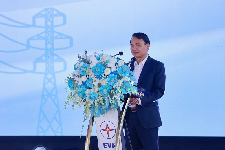 Bí thư Tỉnh ủy Vĩnh Phúc Đặng Xuân Phong phát biểu tại buổi lễ phát động phong trào thi đua xây dựng dự án đường dây tải điện 500 kV Lào Cai - Vĩnh Yên - Ảnh: VGP/Nhật Bắc Bí thư Tỉnh ủy Vĩnh Phúc Đặng Xuân Phong phát biểu tại buổi lễ phát động phong trào thi đua xây dựng dự án đường dây tải điện 500 kV Lào Cai - Vĩnh Yên - Ảnh: VGP/Nhật Bắc