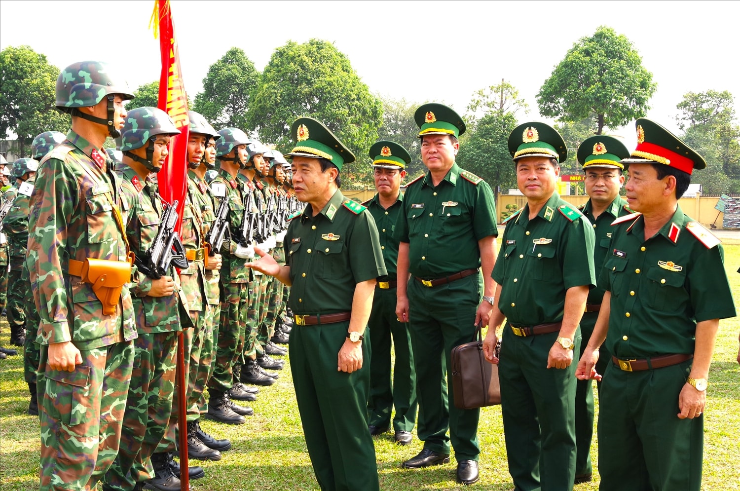 Trung tướng Lê Đức Thái, Tư lệnh Bộ đội Biên phòng thăm hỏi ân cần lực lượng luyện tập 