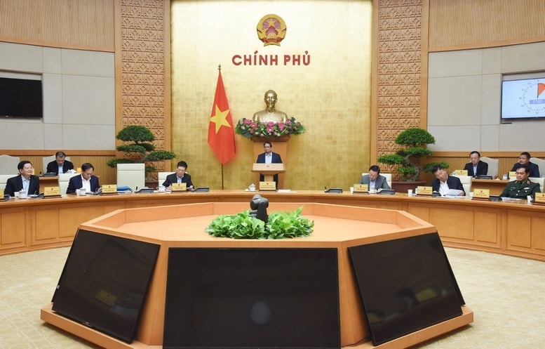 Thủ tướng yêu cầu các thành viên Chính phủ tập trung trí tuệ, phát huy tinh thần trách nhiệm cao trong quá trình trao đổi, thảo luận; trình bày báo cáo, phát biểu rõ ràng ý kiến; tập trung trao đổi về các vấn đề quan trọng, còn ý kiến khác nhau cần xin ý kiến Chính phủ - Ảnh: VGP/Nhật Bắc Thủ tướng yêu cầu các thành viên Chính phủ tập trung trí tuệ, phát huy tinh thần trách nhiệm cao trong quá trình trao đổi, thảo luận; trình bày báo cáo, phát biểu rõ ràng ý kiến; tập trung trao đổi về các vấn đề quan trọng, còn ý kiến khác nhau cần xin ý kiến Chính phủ - Ảnh: VGP/Nhật Bắc