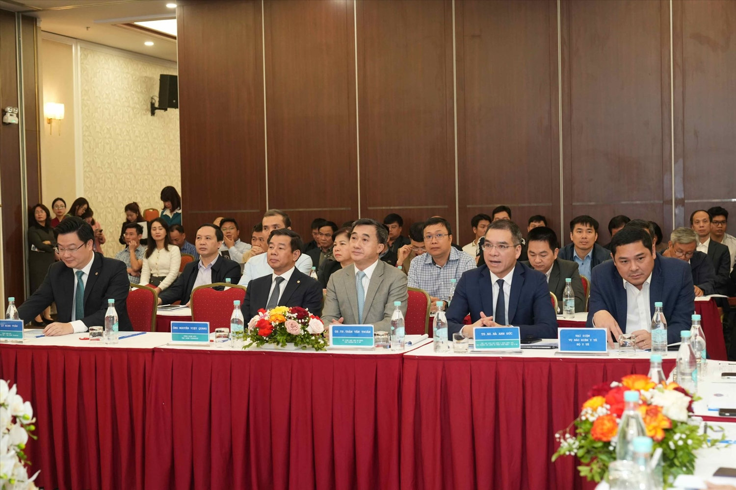 Đại biểu tham dự Lễ ký kết bản ghi nhớ Đại biểu tham dự Lễ ký kết bản ghi nhớ
