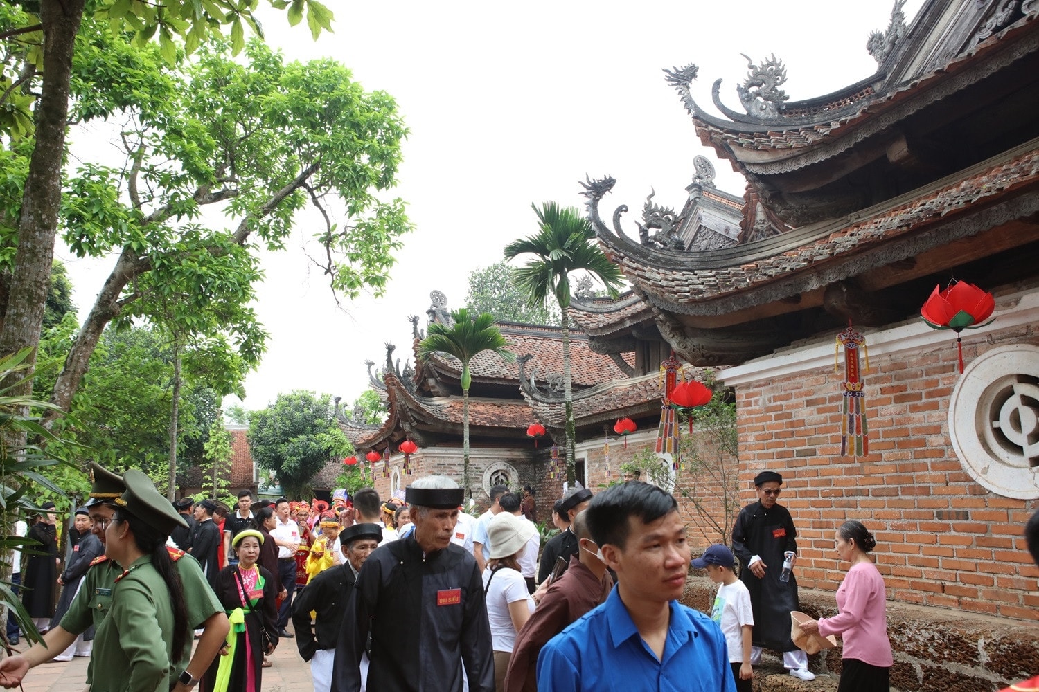 Nét đẹp cổ kính được gìn giữ trong từng khung cảnh tại chùa Tây Phương. Nét đẹp cổ kính được gìn giữ trong từng khung cảnh tại chùa Tây Phương.