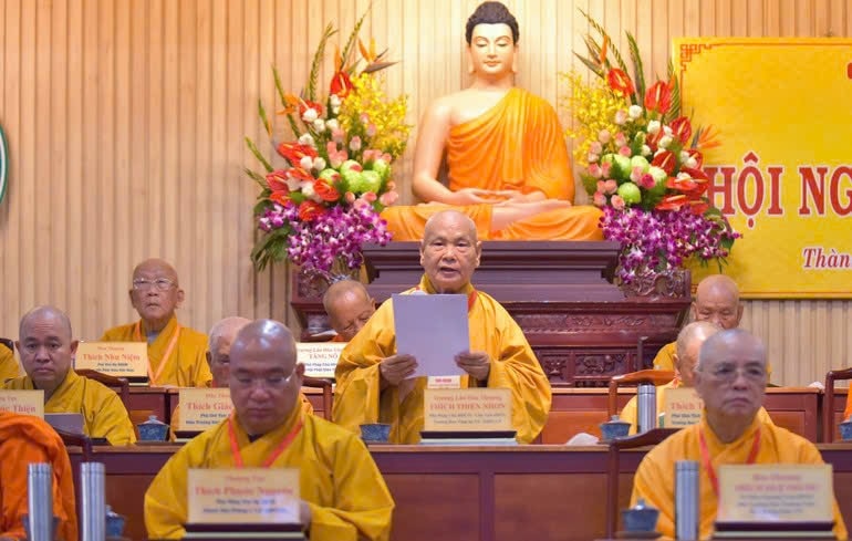Trưởng lão hòa thượngThích Thiện Nhơn, Phó Pháp chủ Hội đồng Chứng minh, Chủ tịch Hội đồng Trị sự kiêm Trưởng ban Tăng sự Trung ương GHPGVN phát biểu khai mạc hội nghị 