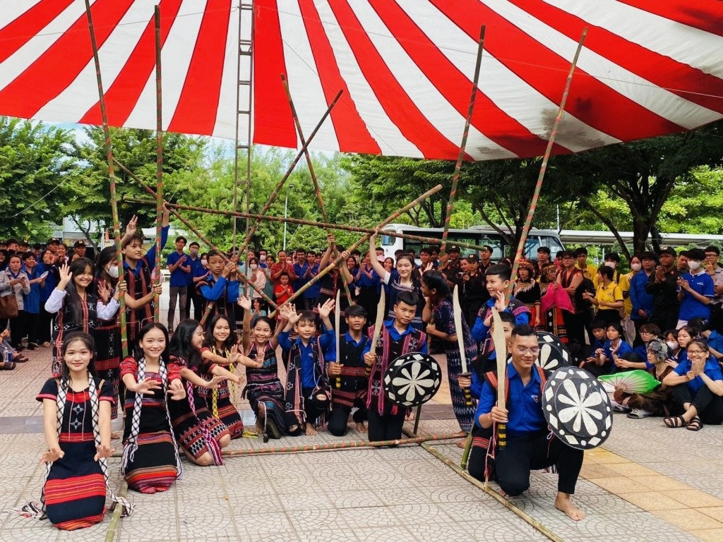 Thanh niên các tôn giáo tham gia Ngày hội văn hóa thanh niên các dân tộc, tôn giáo thành phố (Ảnh Trần Tuấn)