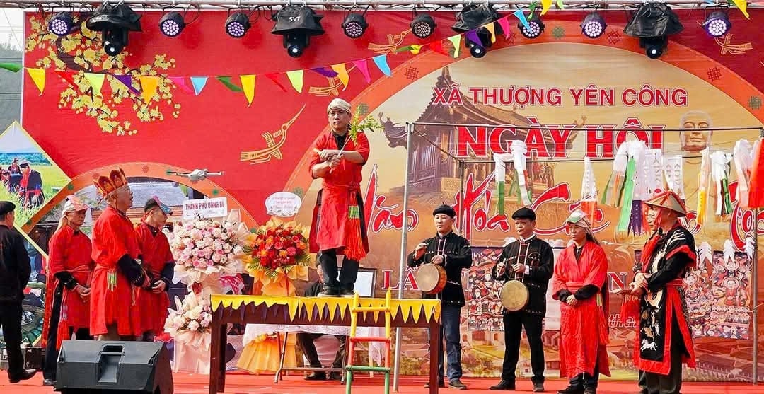 Lễ cúng đầu năm và trích đoạn Lễ Cấp sắc của người Dao Thanh Y Lễ cúng đầu năm và trích đoạn Lễ Cấp sắc của người Dao Thanh Y